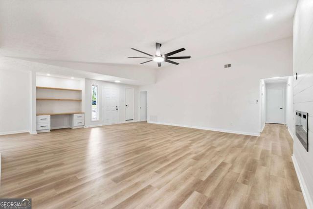 9383 Woodknoll Way, Jonesboro, GA 30238