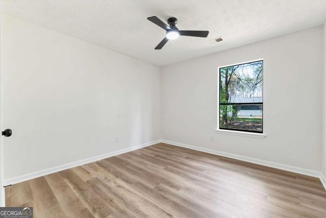 9383 Woodknoll Way, Jonesboro, GA 30238