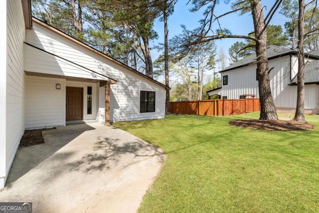 9383 Woodknoll Way, Jonesboro, GA 30238