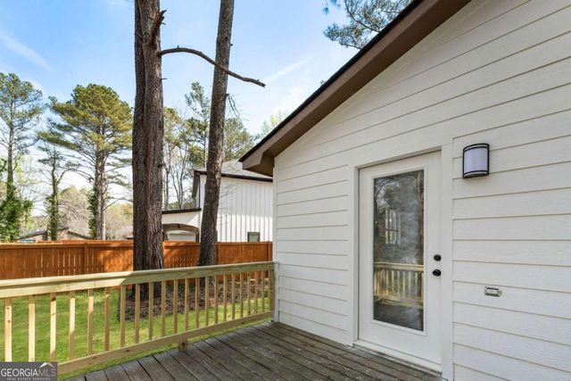 9383 Woodknoll Way, Jonesboro, GA 30238