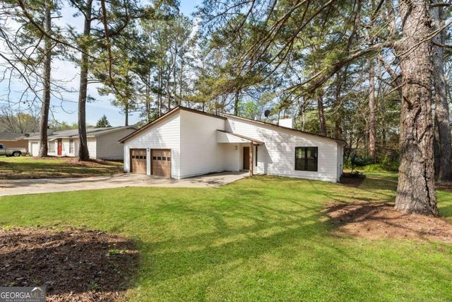 9383 Woodknoll Way, Jonesboro, GA 30238
