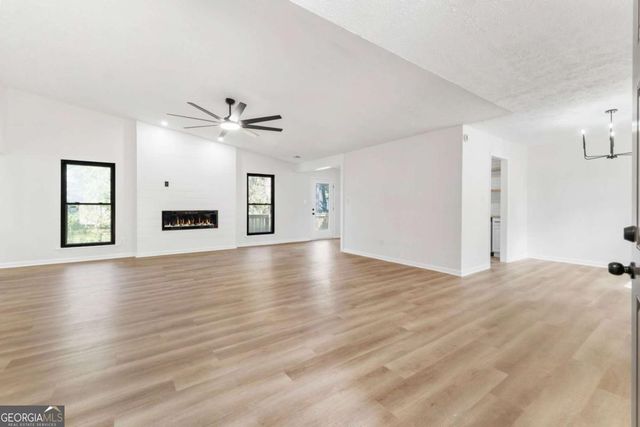9383 Woodknoll Way, Jonesboro, GA 30238
