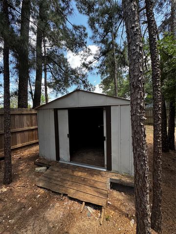 106 Shetland LN, Bastrop, TX 78602