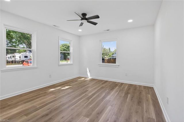 635 Highland CT, Newport News, VA 23605