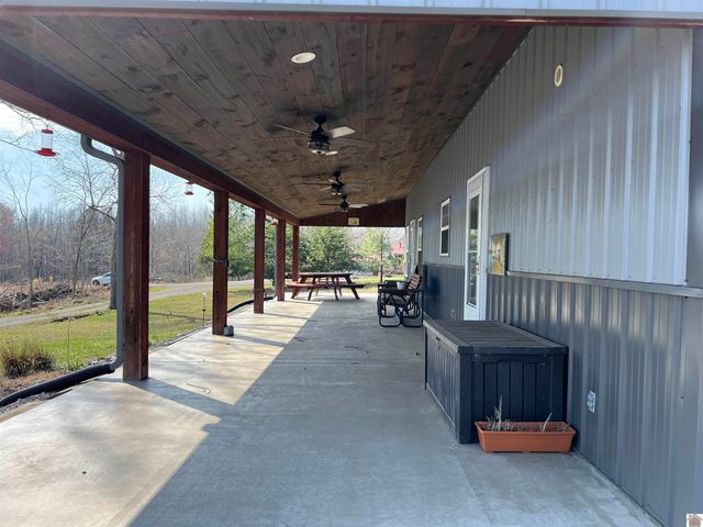 18 Goose Bay Drive, Benton, KY 42025