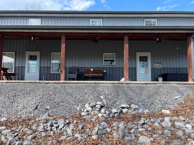 18 Goose Bay Drive, Benton, KY 42025