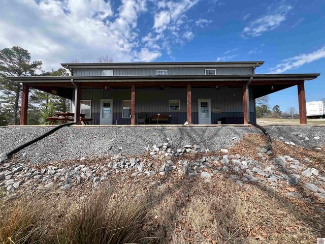 18 Goose Bay Drive, Benton, KY 42025