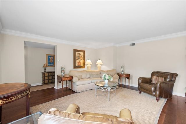 316 Beaver St. 402, Sewickley, PA 15143