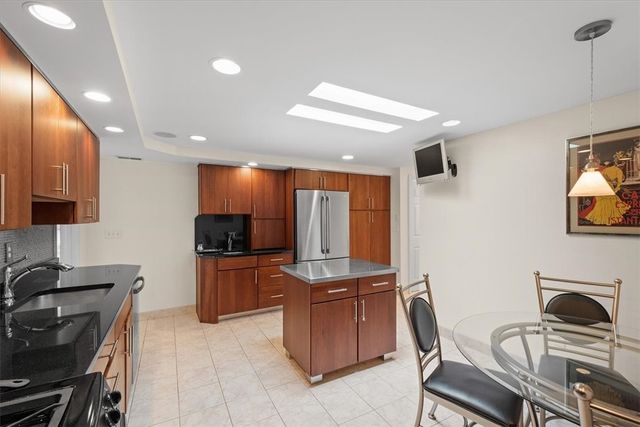 316 Beaver St. 402, Sewickley, PA 15143