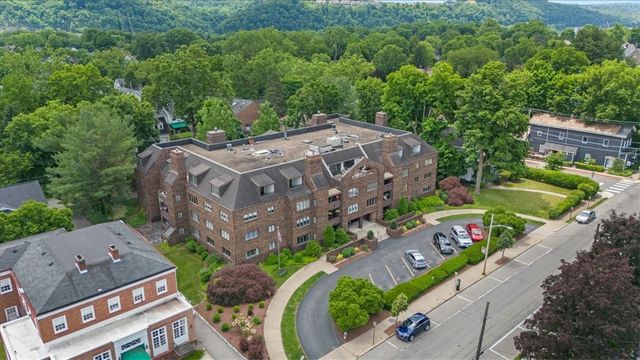 316 Beaver St. 402, Sewickley, PA 15143