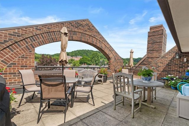 316 Beaver St. 402, Sewickley, PA 15143