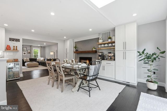8803 LIBERTY LN, Potomac, MD 20854