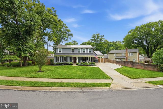 8803 LIBERTY LN, Potomac, MD 20854