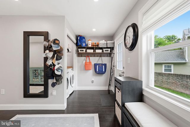 8803 LIBERTY LN, Potomac, MD 20854