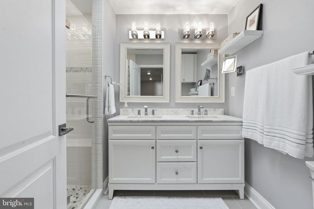 8803 LIBERTY LN, Potomac, MD 20854