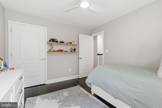 8803 LIBERTY LN, Potomac, MD 20854