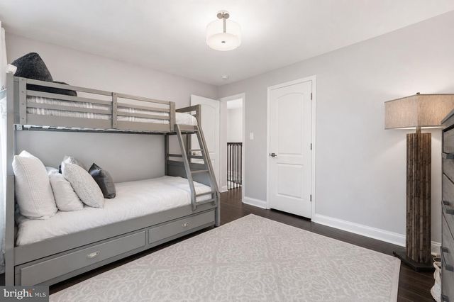 8803 LIBERTY LN, Potomac, MD 20854