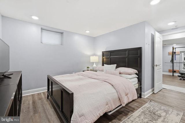 8803 LIBERTY LN, Potomac, MD 20854