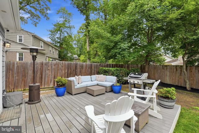 8803 LIBERTY LN, Potomac, MD 20854