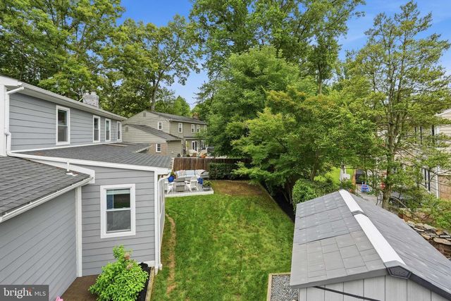 8803 LIBERTY LN, Potomac, MD 20854