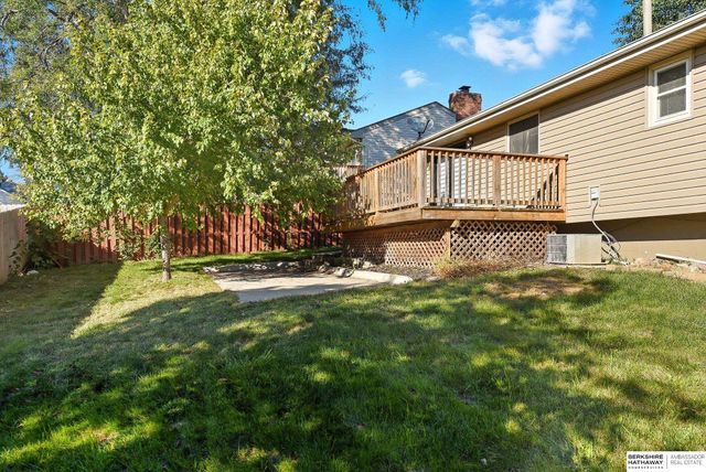 8624 N 81st Avenue, Omaha, NE 68122