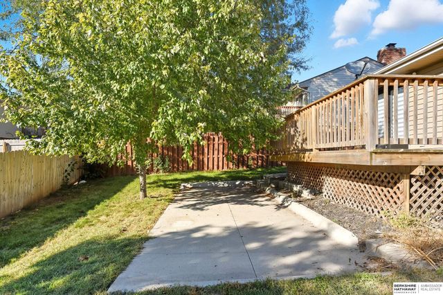 8624 N 81st Avenue, Omaha, NE 68122