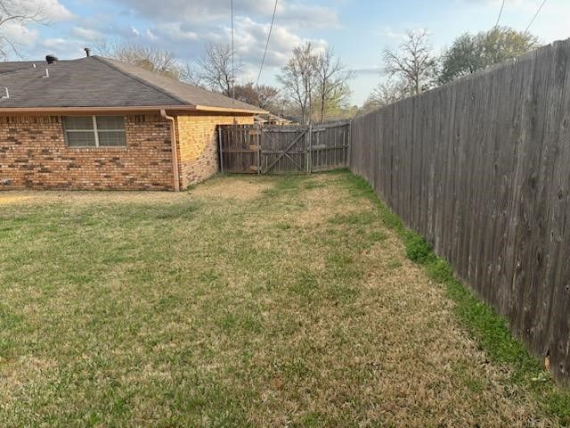 3511 Holly Drive, Denison, TX 75020