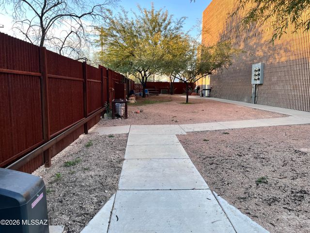 1350 S 8th Ave Unit 4, Tucson, AZ 85713