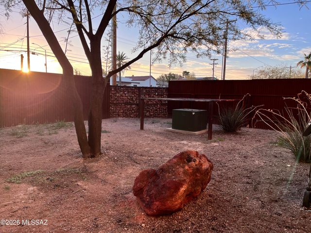 1350 S 8th Ave Unit 4, Tucson, AZ 85713