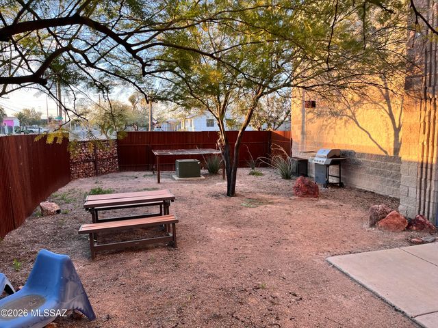 1350 S 8th Ave Unit 4, Tucson, AZ 85713