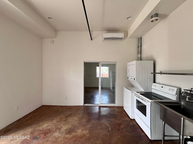 1350 S 8th Ave Unit 4, Tucson, AZ 85713