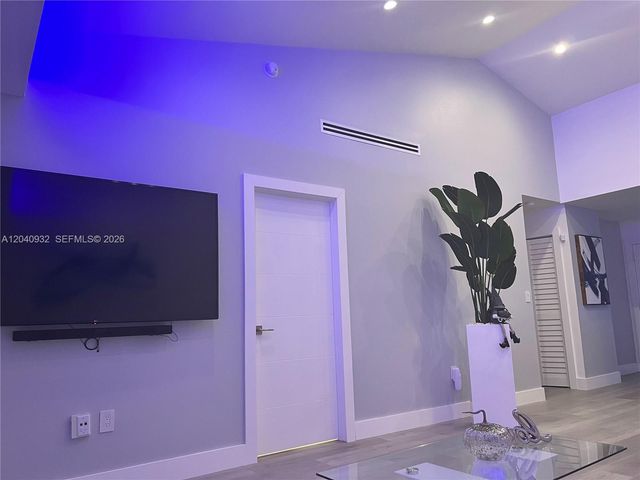 11376 SW 2nd Ct 11376, Pembroke Pines, FL 33025
