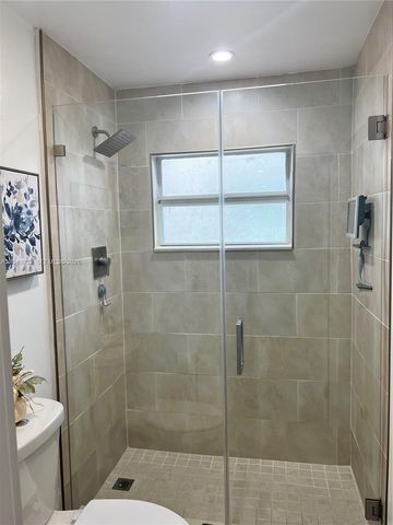 11376 SW 2nd Ct 11376, Pembroke Pines, FL 33025
