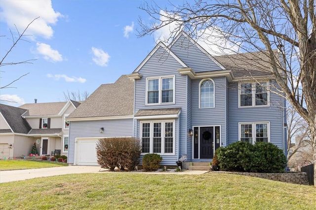 15826 Maple Street, Overland Park, KS 66223