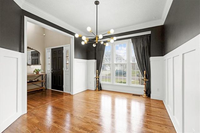 15826 Maple Street, Overland Park, KS 66223