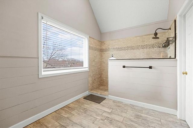 15826 Maple Street, Overland Park, KS 66223