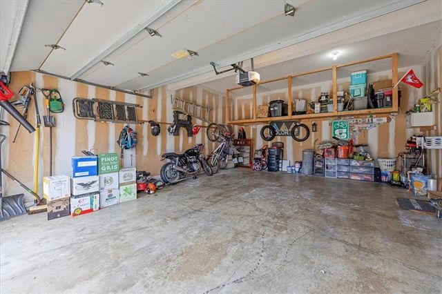 15826 Maple Street, Overland Park, KS 66223