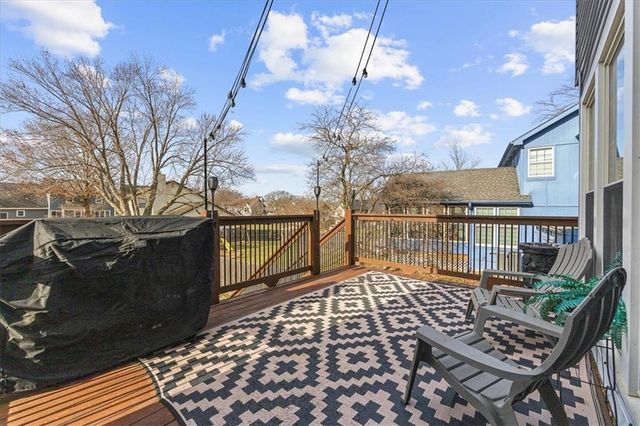 15826 Maple Street, Overland Park, KS 66223