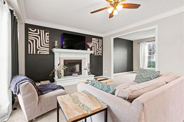 15826 Maple Street, Overland Park, KS 66223