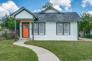 727 Menchaca, San Antonio, TX 78207