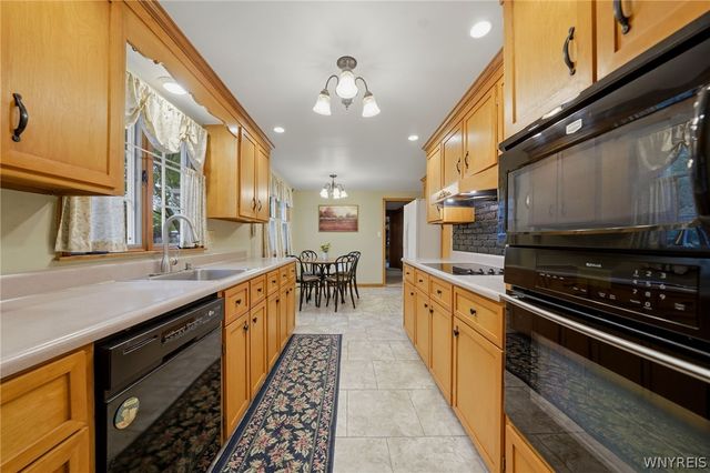 270 Sherbrooke Avenue, Amherst, NY 14221