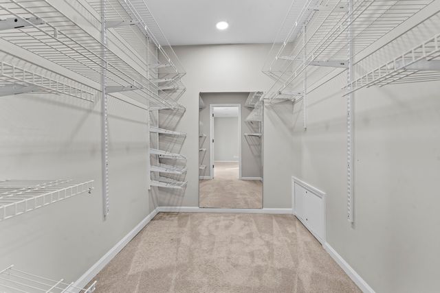 9 Edgewood Road, Vernon Hills, IL 60061