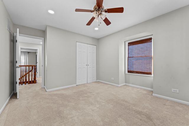 9 Edgewood Road, Vernon Hills, IL 60061