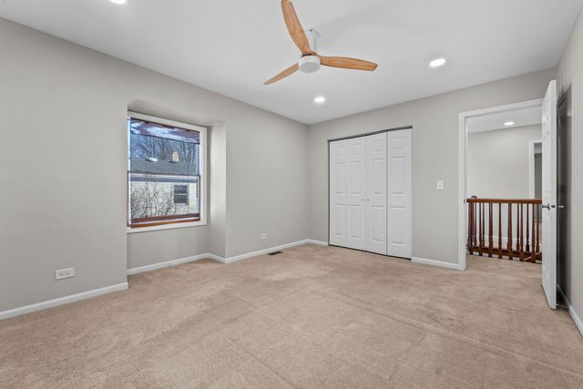 9 Edgewood Road, Vernon Hills, IL 60061