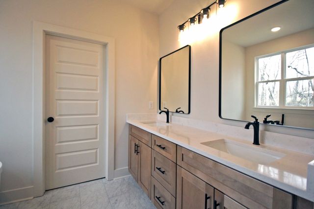 2935 Friendship Rd, Cross Plains, TN 37049