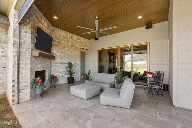 601 Corinth Circle, Bossier City, LA 71111