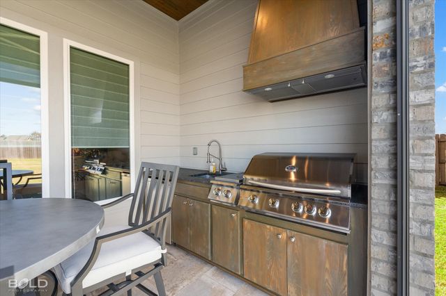 601 Corinth Circle, Bossier City, LA 71111