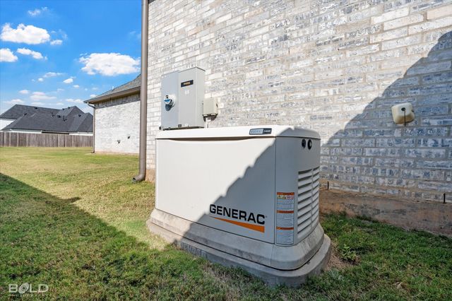 601 Corinth Circle, Bossier City, LA 71111