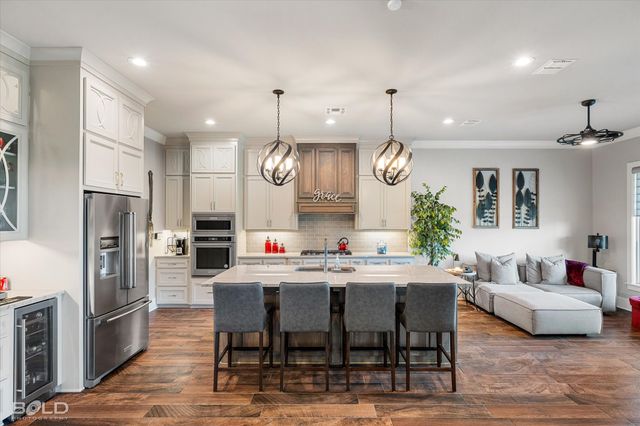 601 Corinth Circle, Bossier City, LA 71111