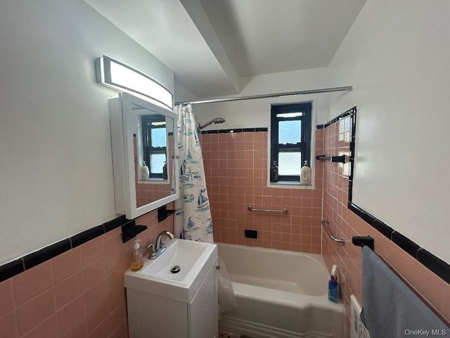 199 -10 21st Avenue 1-329, Whitestone, NY 11357